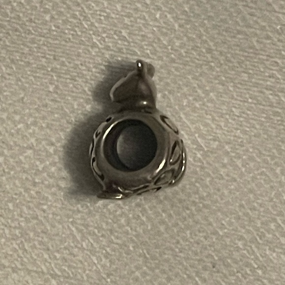 Giraffe Pandora Retired Charm - Picture 2 of 2